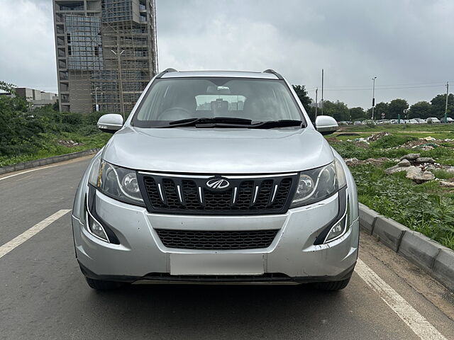 Second Hand Mahindra XUV500 [2015-2018] W10 AT in Ahmedabad