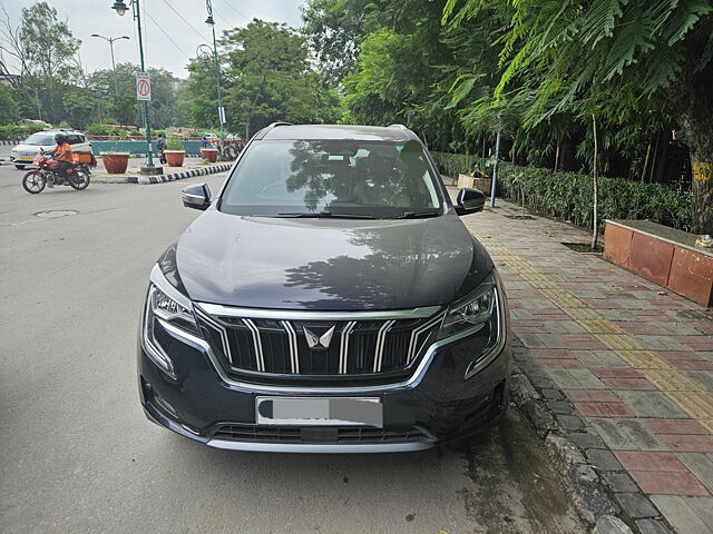 Second Hand Mahindra XUV700 AX 7 Luxury Pack Petrol AT 7 STR [2023-2024] in Delhi