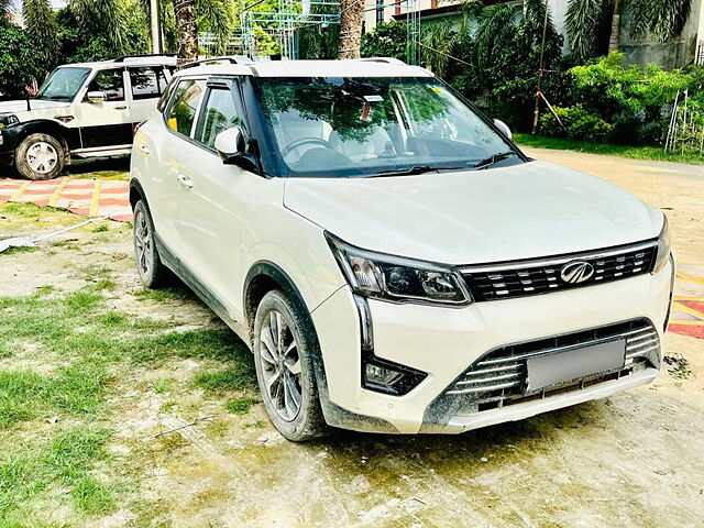 Second Hand Mahindra XUV300 [2019-2024] 1.5 W8 (O) AMT [2019-2020] in Padrauna