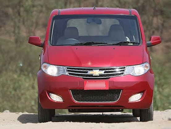 Second Hand Chevrolet Enjoy 1.4 LS 7 STR in Visakhapatnam