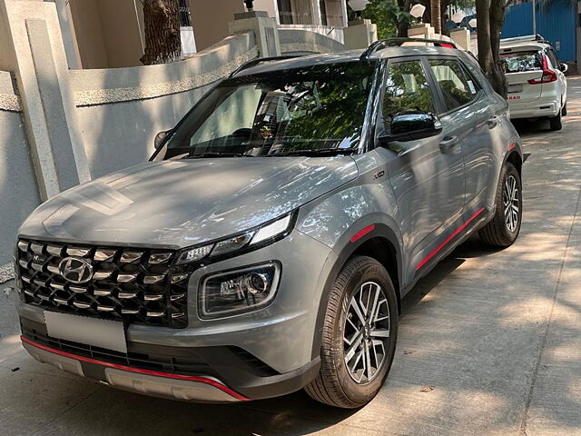 Second Hand Hyundai Venue N Line [2022-2023] N6 DCT Dual Tone in Mumbai