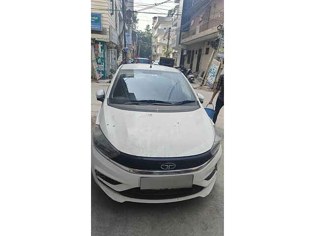 Second Hand Tata Tiago XZ in Delhi