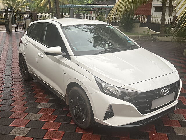 Second Hand Hyundai i20 Sportz 1.2 IVT in Mangalore