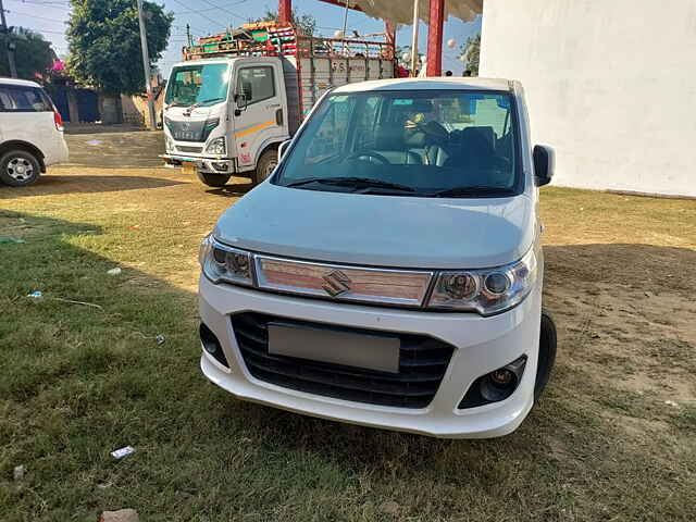 Second Hand Maruti Suzuki Stingray VXi in Lucknow