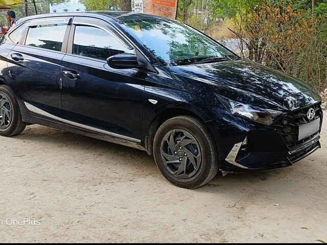 Second Hand Hyundai i20 Magna 1.2 MT in Lucknow