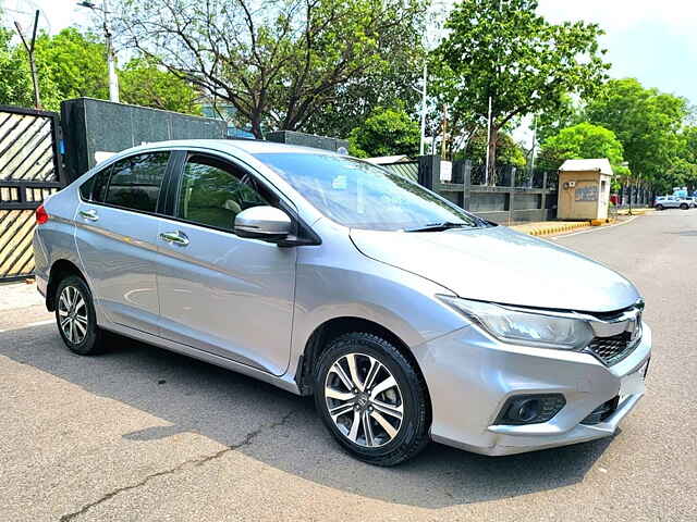 Second Hand Honda City 4th Generation V Petrol in Delhi