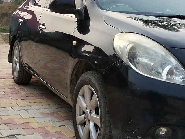 Second Hand Nissan Sunny XV Premium Pack (Safety) in Delhi