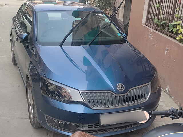 Second Hand Skoda Rapid Style 1.6 MPI in Ghaziabad