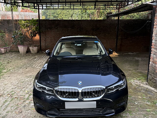 Second Hand BMW 3 Series 330i Sport in Pratapgarh (Uttar Pradesh)