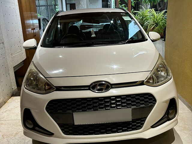 Second Hand Hyundai Grand i10 Sportz (O) AT 1.2 Kappa VTVT [2017-2018] in Ahmedabad