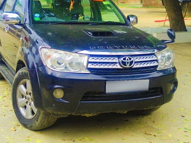 Second Hand Toyota Fortuner [2009-2012] 3.0 MT in Fatehpur