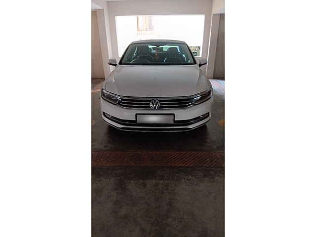 Second Hand Volkswagen Passat Highline in Visakhapatnam