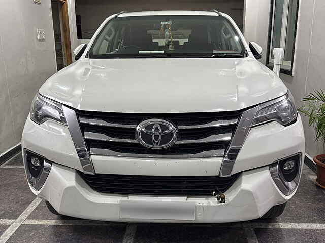 Second Hand Toyota Fortuner [2016-2021] 2.8 4x2 AT [2016-2020] in Hyderabad