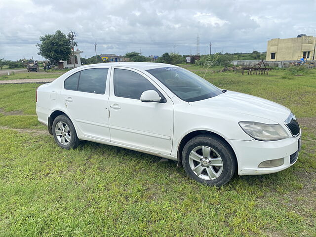 Second Hand Skoda Laura Ambiente 2.0 TDI CR AT in Jamnagar