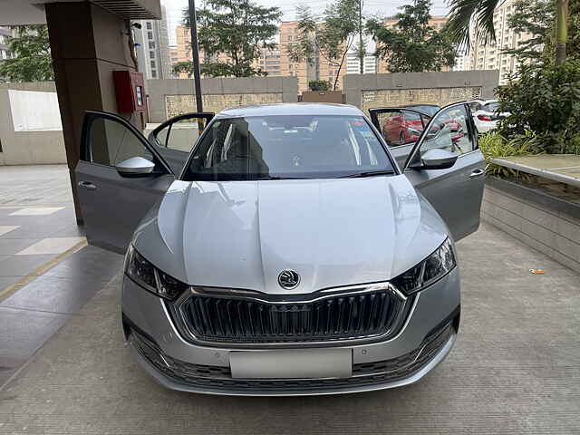 Second Hand Skoda Octavia L&K 2.0 in Surat