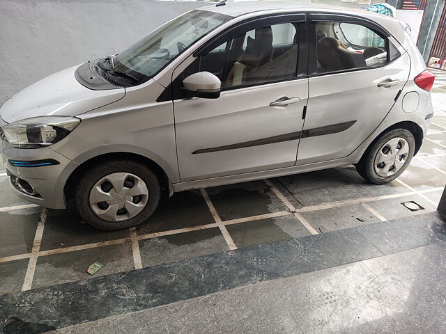 Second Hand Tata Tiago [2016-2020] Revotorq XZ [2016-2019] in Ghaziabad