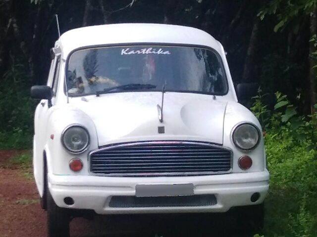 Second Hand Hindustan Motors Ambassador Grand 2000 DSZ in Thuckalay