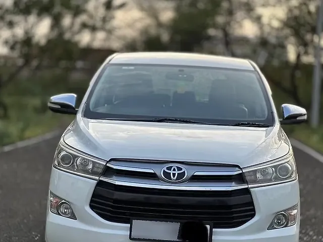 Second Hand Toyota Innova Crysta [2016-2020] 2.4 V Diesel in Gulbarga