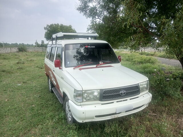 Second Hand Toyota Qualis [2000-2002] FS B1 in Erode