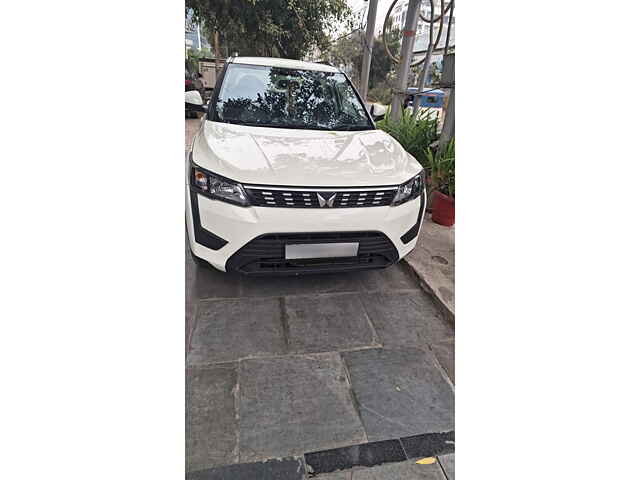 Second Hand Mahindra XUV500 [2015-2018] W6 in Bahraich