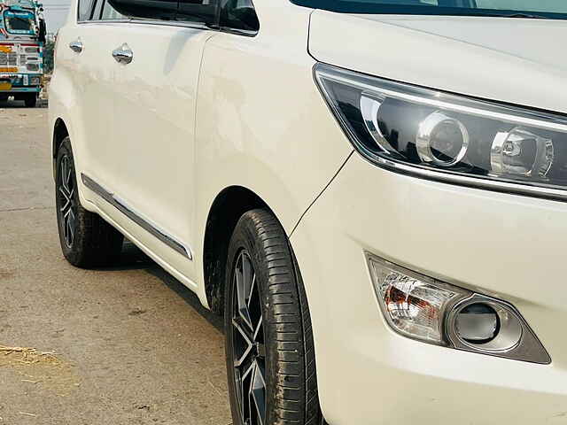 Second Hand Toyota Innova Crysta [2016-2020] 2.8 ZX AT 7 STR [2016-2020] in Jalandhar