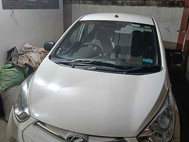 Second Hand Hyundai Eon Magna + in Guwahati