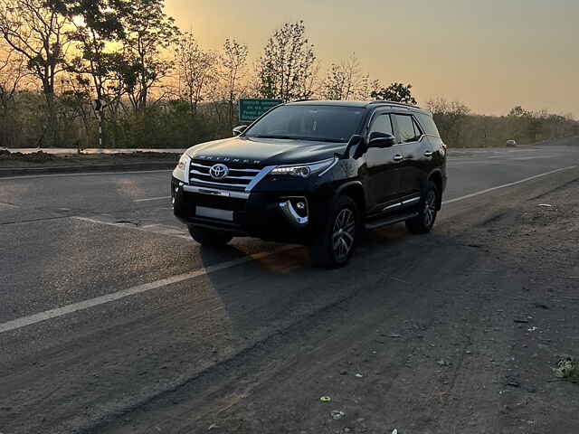 Second Hand Toyota Fortuner [2016-2021] 2.8 4x4 MT [2016-2020] in Sehore