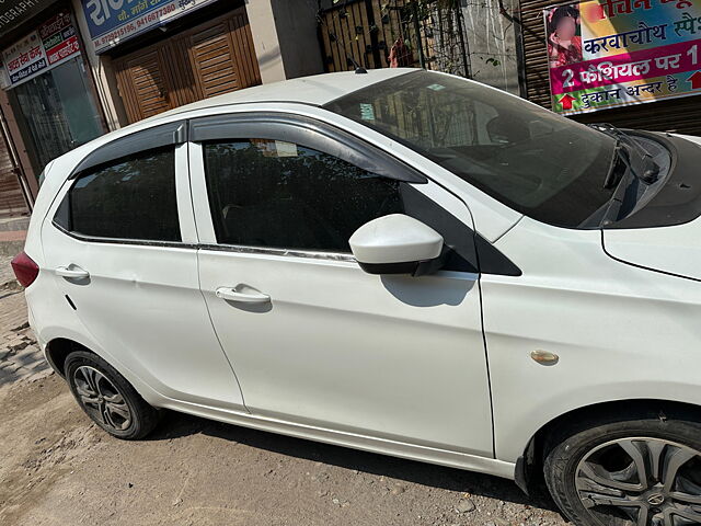 Second Hand Tata Tiago XZ in Bahadurgarh