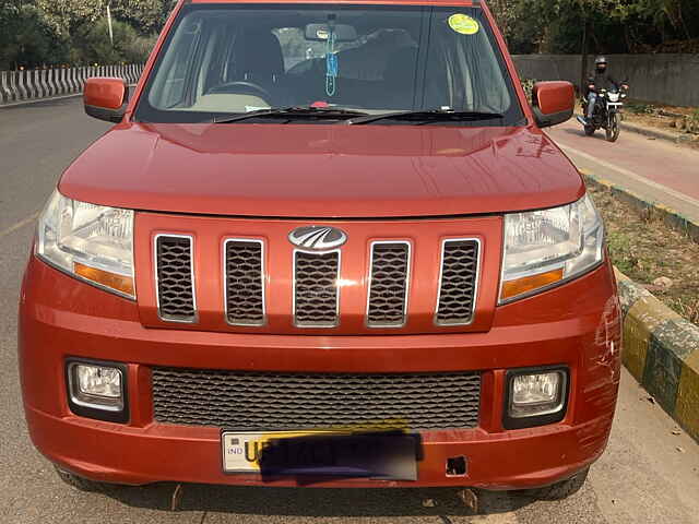 Second Hand Mahindra TUV300 [2015-2019] T8 AMT in Noida