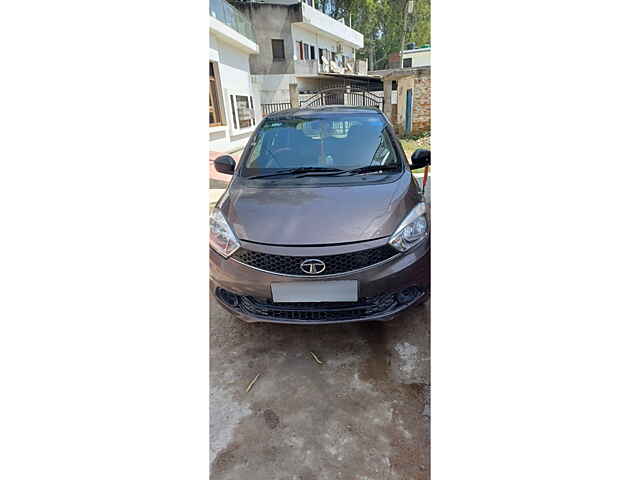 Second Hand Tata Tiago [2016-2020] Revotorq XM [2016-2019] in Lucknow