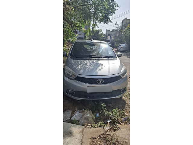 Second Hand Tata Tiago [2016-2020] Revotorq XZ [2016-2019] in Khammam