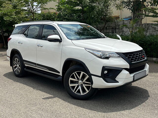 Second Hand Toyota Fortuner [2016-2021] 2.8 4x4 AT [2016-2020] in Bangalore