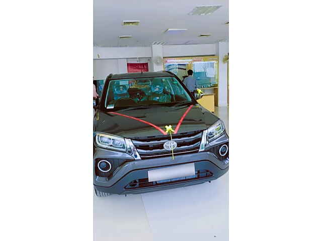 Second Hand Toyota Urban Cruiser Mid Grade MT in Palwal