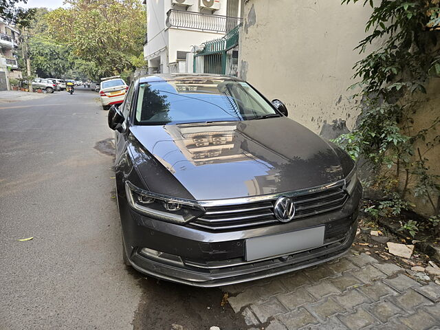 Second Hand Volkswagen Passat Highline in Delhi