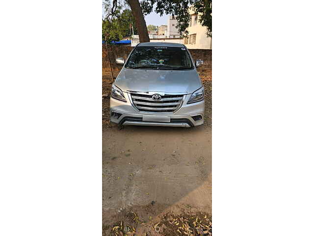 Second Hand Toyota Innova [2012-2013] 2.5 E MS 7 STR BS-III in Kotma