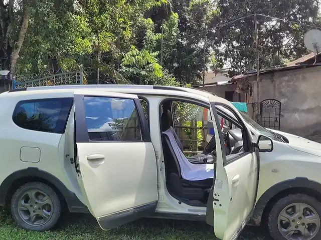Second Hand Renault Lodgy 85 PS RXZ [2015-2016] in Tezpur