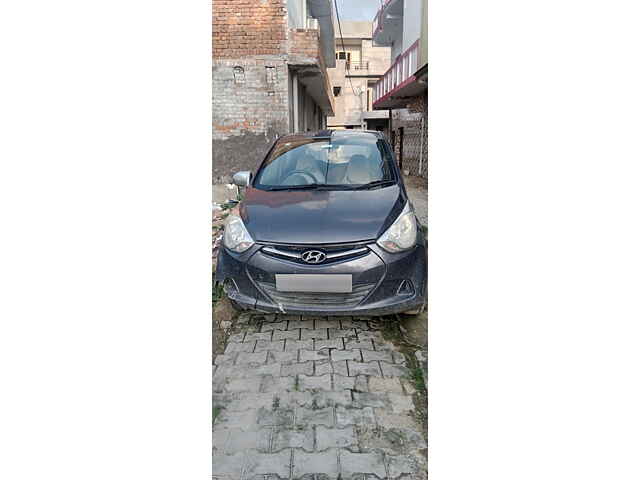 Second Hand Hyundai Eon Era + in Rae Bareli