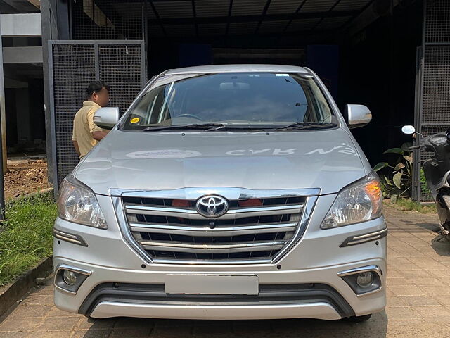 Second Hand Toyota Innova [2005-2009] 2.5 G4 7 STR in Manjeri