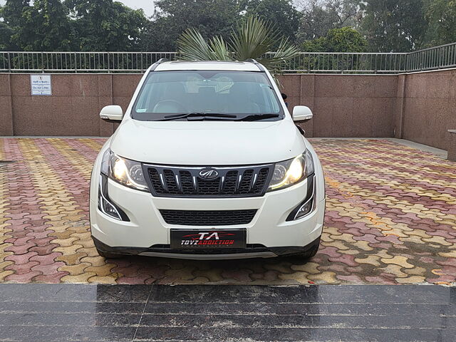 Second Hand Mahindra XUV500 [2015-2018] W10 AT 1.99 in Delhi