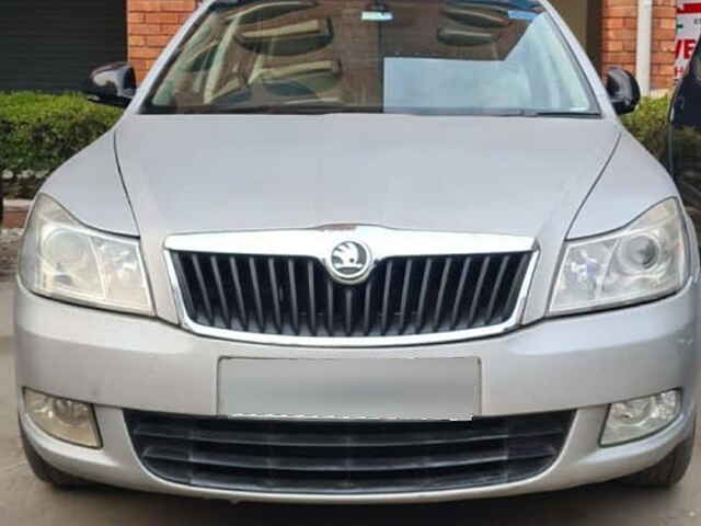 Second Hand Skoda Laura Ambiente 1.8 TSI in Durg