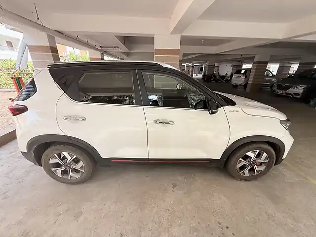 Second Hand Kia Sonet [2022-2023] GTX Plus 1.5 AT Dual Tone in Vijayawada