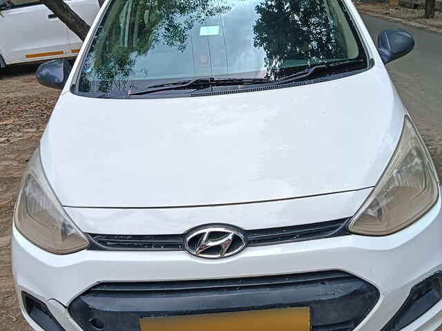 Second Hand Hyundai Xcent E in Delhi