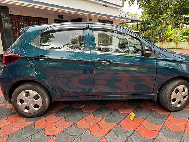 Second Hand Tata Tiago EV XT Medium Range in Kochi