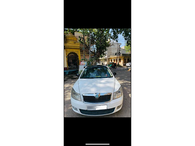 Second Hand Skoda Laura Ambiente 2.0 TDI CR MT in Indore