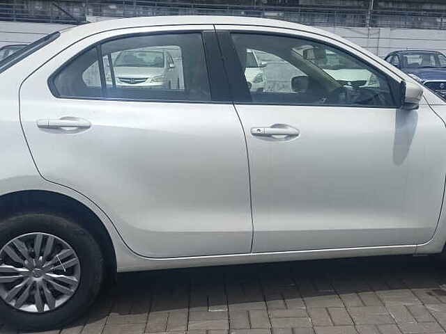 Second Hand Maruti Suzuki Dzire [2017-2020] VXi AMT in Kochi