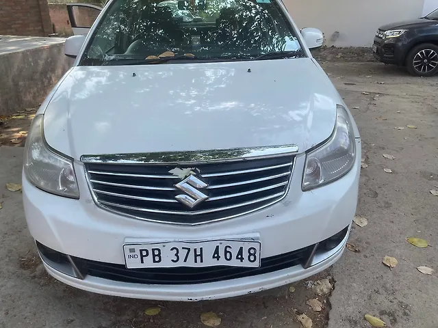 Used 2014 Maruti SX4 ZXi (Opt) for sale in Jalandhar at Rs.3