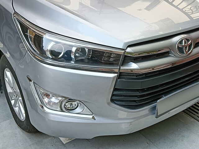 Second Hand Toyota Innova Crysta [2016-2020] 2.4 VX 8 STR [2016-2020] in Delhi