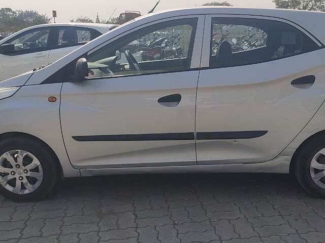 Second Hand Hyundai Eon Magna + in Sangamner