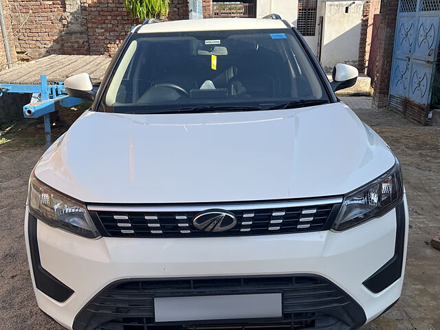 Second Hand Mahindra XUV300 [2019-2024] W6 1.2 Petrol [2019] in Meerut