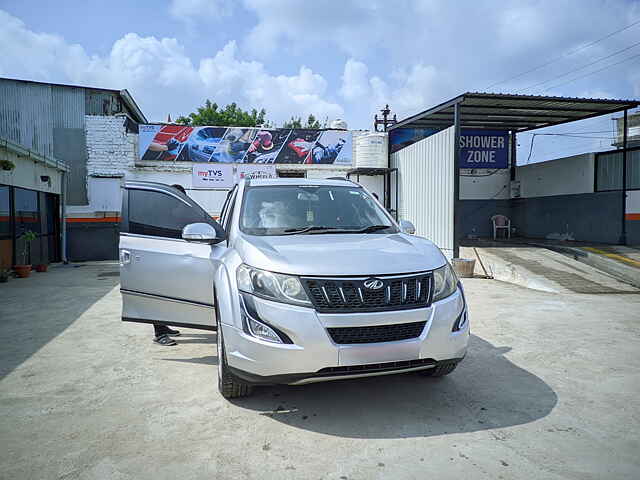 Second Hand Mahindra XUV500 [2015-2018] W6 in Mandasur